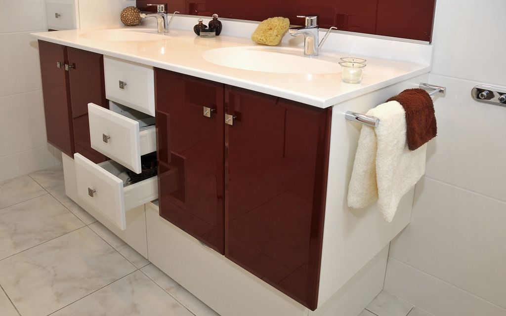 Salle de bain à nantes, fabricant de meubles sur mesure Meuble sous lavabo a poser mesures