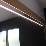led interge dans miroir salle bain