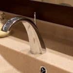 robinet design chrome