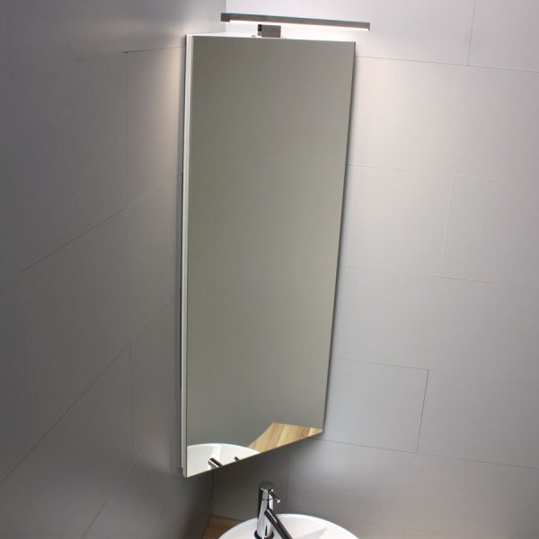 rangement miroir angle salle bain