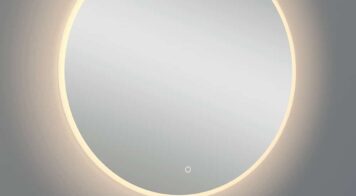 Miroir rond avec eclairage autour bouton tactil