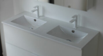 Double plan céramique noir ou blanc pour meuble salle de bain