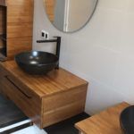 Meubles et colonne salle de bain en bambou