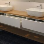 Meuble sur mesure 3 tiroirs entre murs pour salle de bain