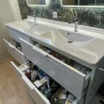 tiroirs meuble salle de bain avec amorti en fin de course
